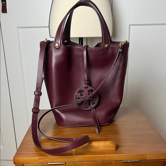 Tory Burch Miller Bucket Bag Deep Burgundy Rare Color Shoulder Bag Purse - Picture 17 of 17